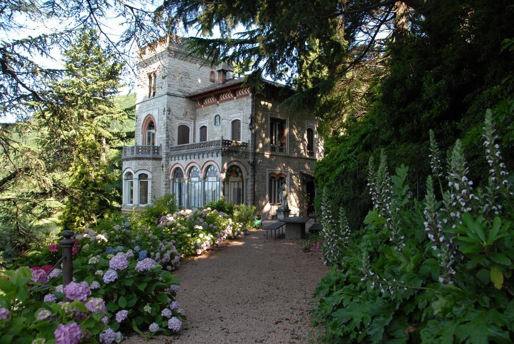 Il Parco E Gli Affreschi Apartment Varese Ngoại thất bức ảnh